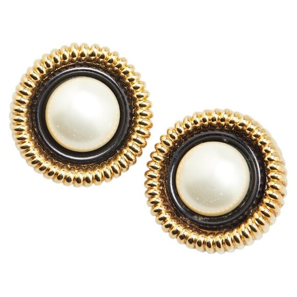 CHANEL Black Pearl Earrings - Picture 1 of 6